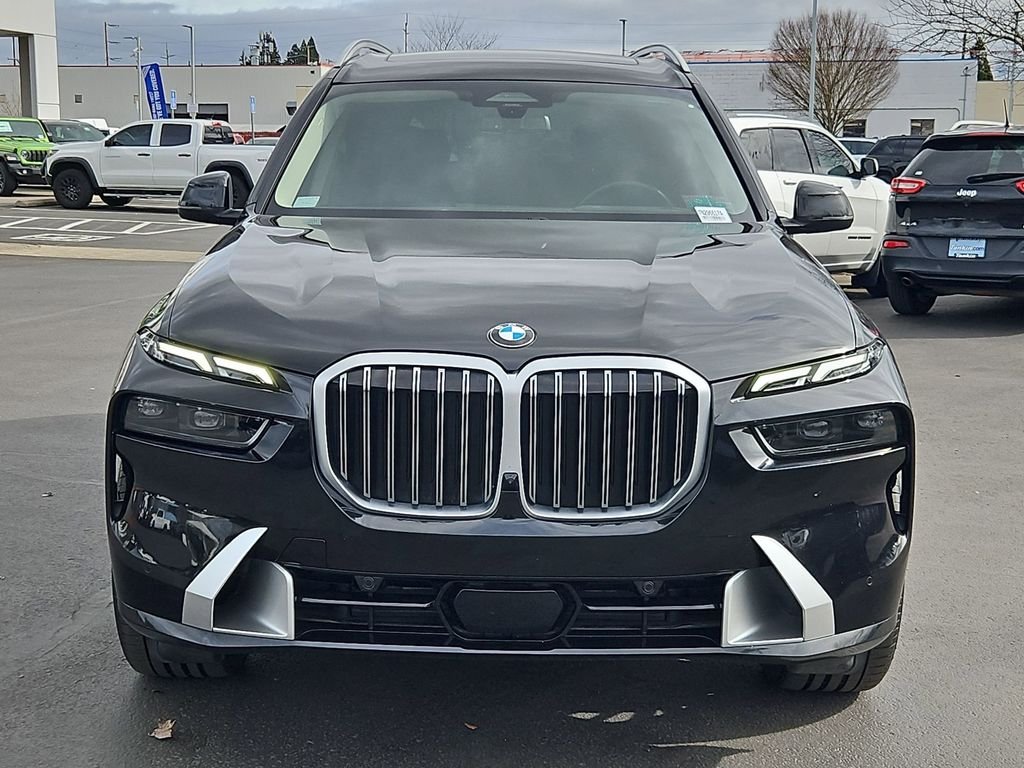 Used 2023 Black Sapphire Metallic BMW xDrive40i image 9