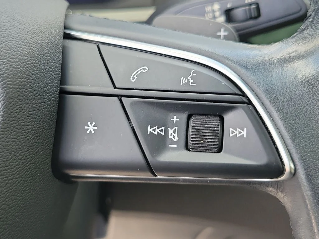 Used 2021 White Audi Premium image 35