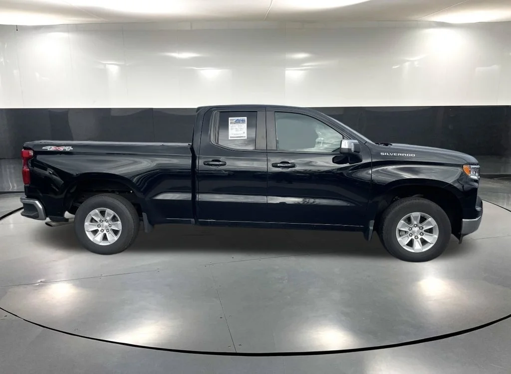 Used 2024 Black Chevrolet LT image 3