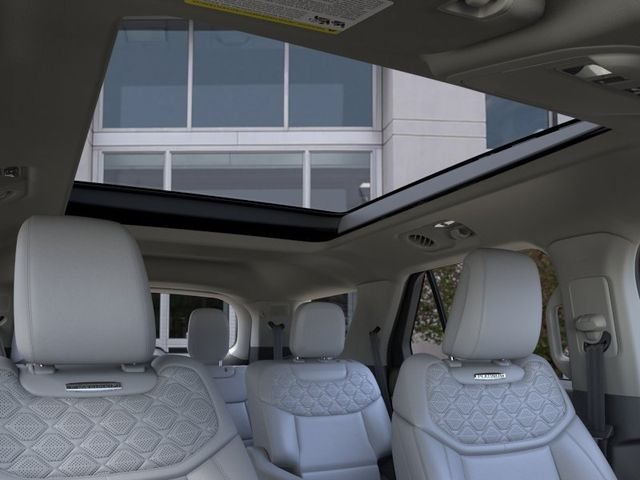 New 2026 White Metallic Ford Platinum image 22
