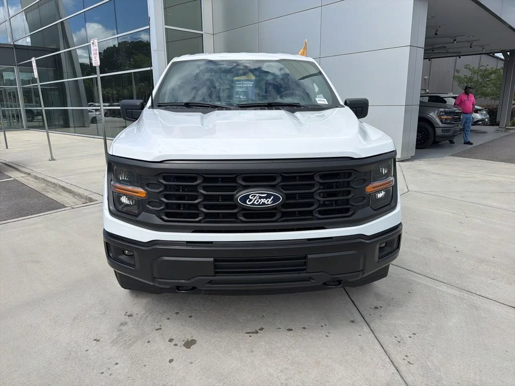 Certified Used 2025 Oxford White Ford STX image 3
