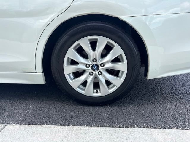 Used 2017 White Subaru 2.5i image 7