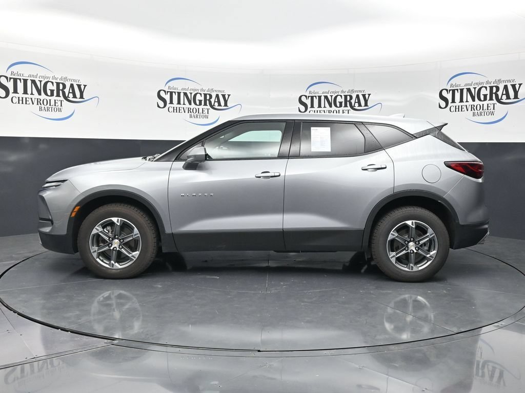 Used 2025 Sterling Gray Metallic Chevrolet 2LT image 5