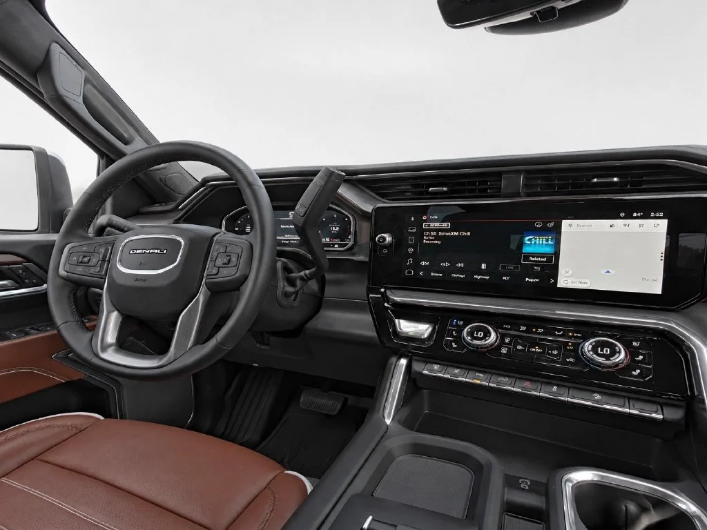 Used 2025 Silver GMC Denali Ultimate image 22