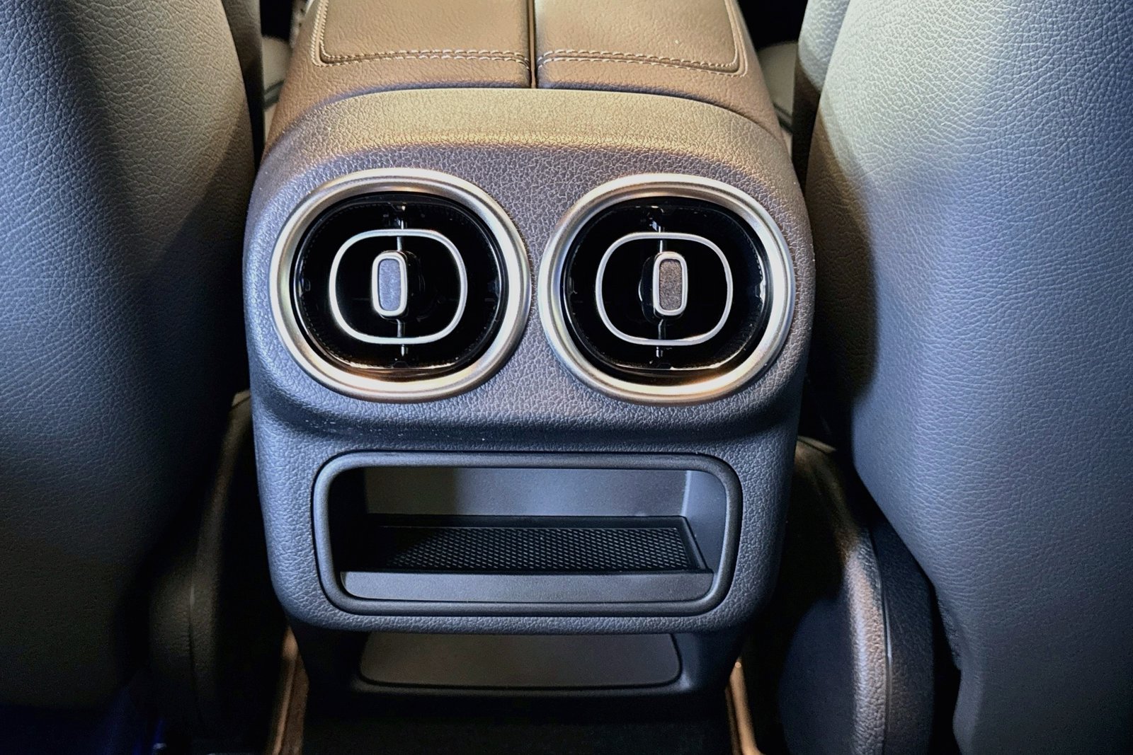 New 2027 Black Mercedes-Benz GLC 300 image 23