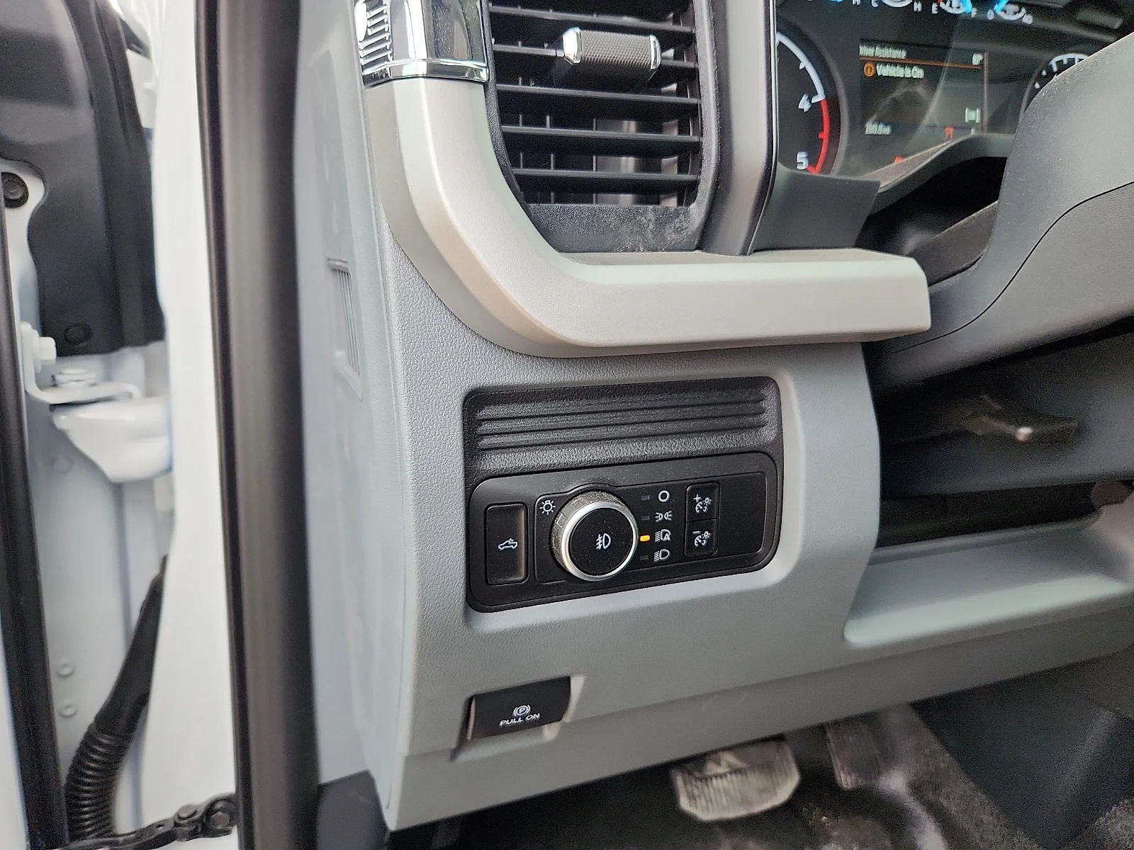 New 2026 Oxford White Ford F-350® XL image 16