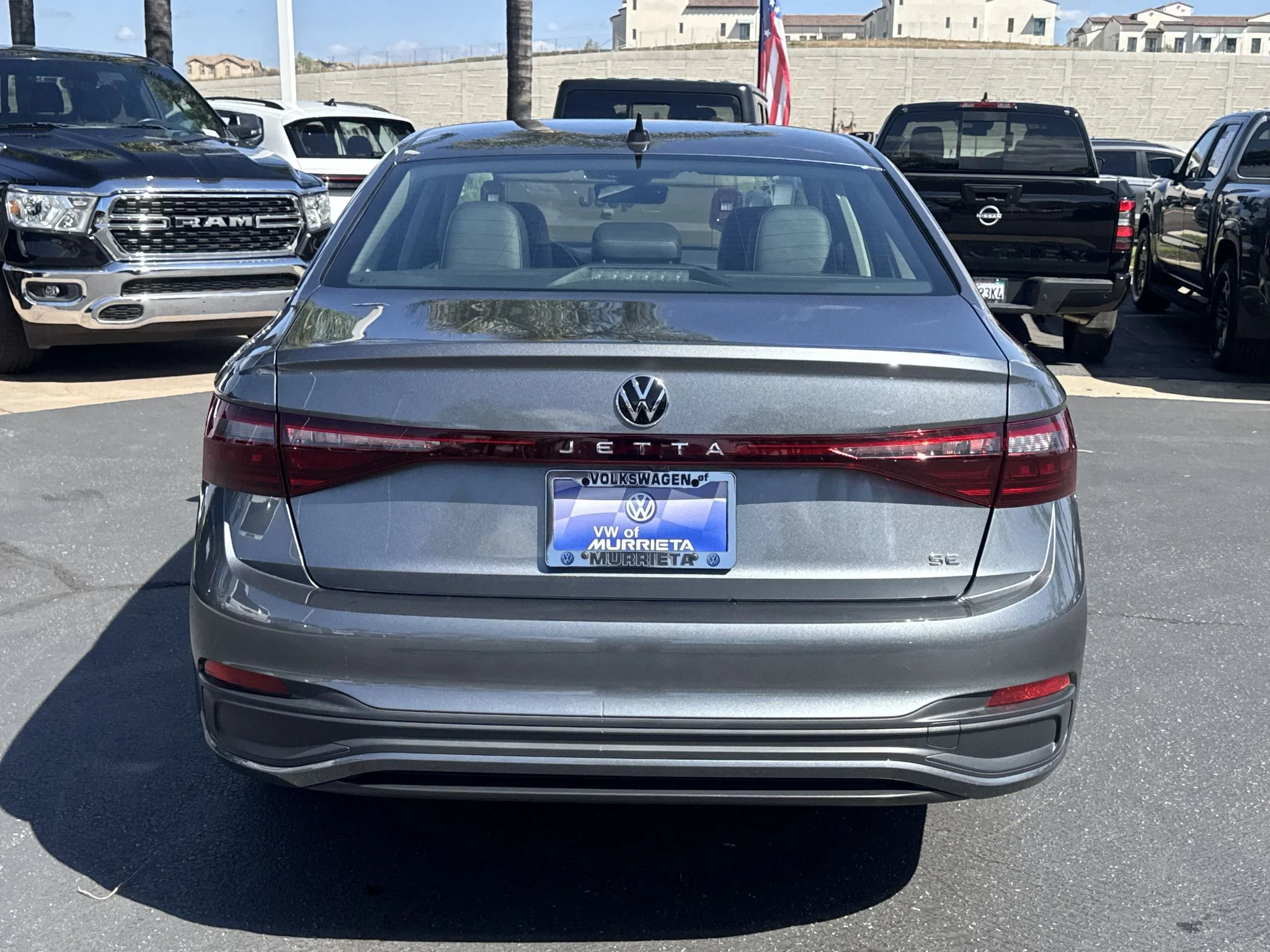 Certified Used 2025 Platinum Gray Metallic Volkswagen SE image 6