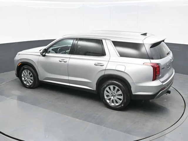 Used 2024 Silver Hyundai SEL image 11