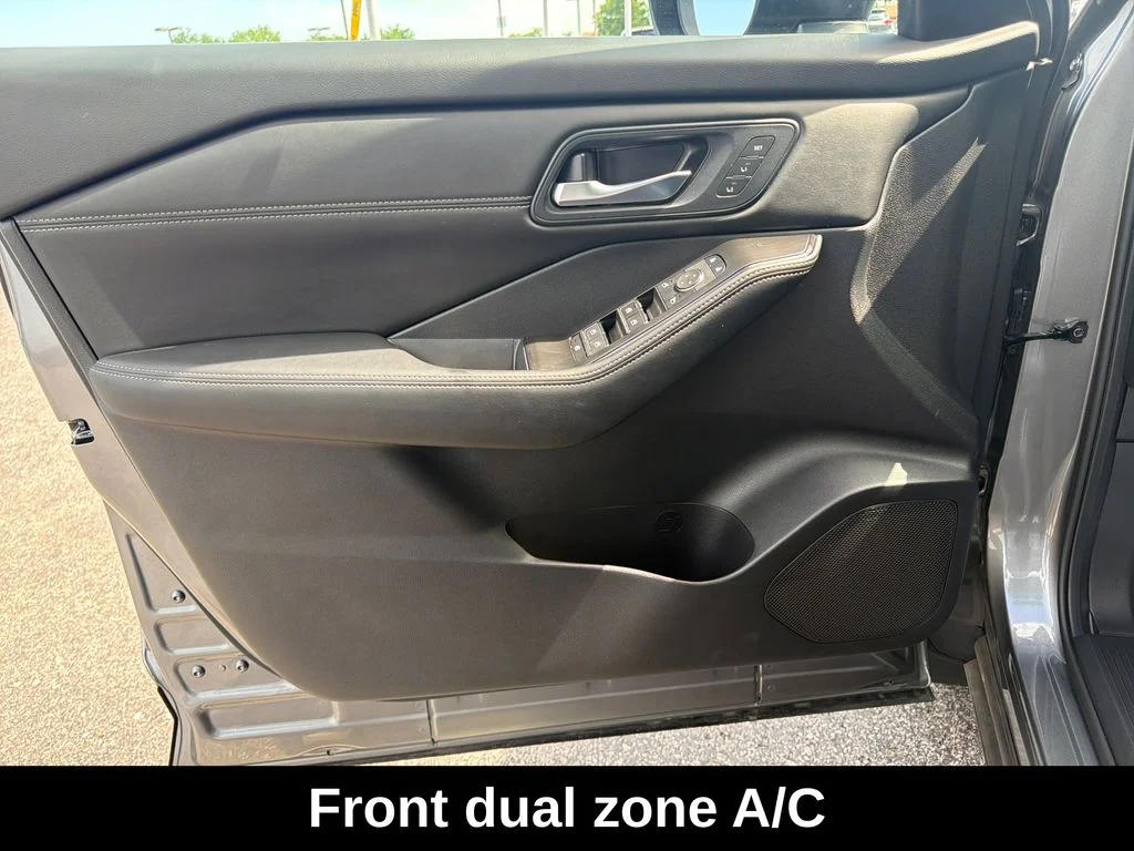 Used 2025 Gray Nissan SL image 12