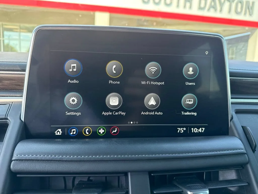 Used 2021 Black Chevrolet Z71 image 27