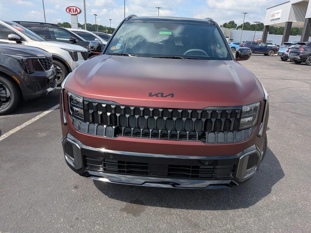 New 2027 Magma Red Matte Kia X-Line S image 29