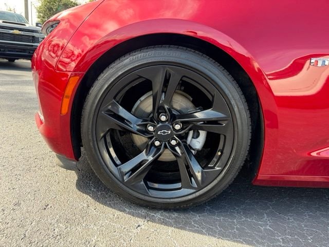 Used 2021 Red Chevrolet 1LT image 9