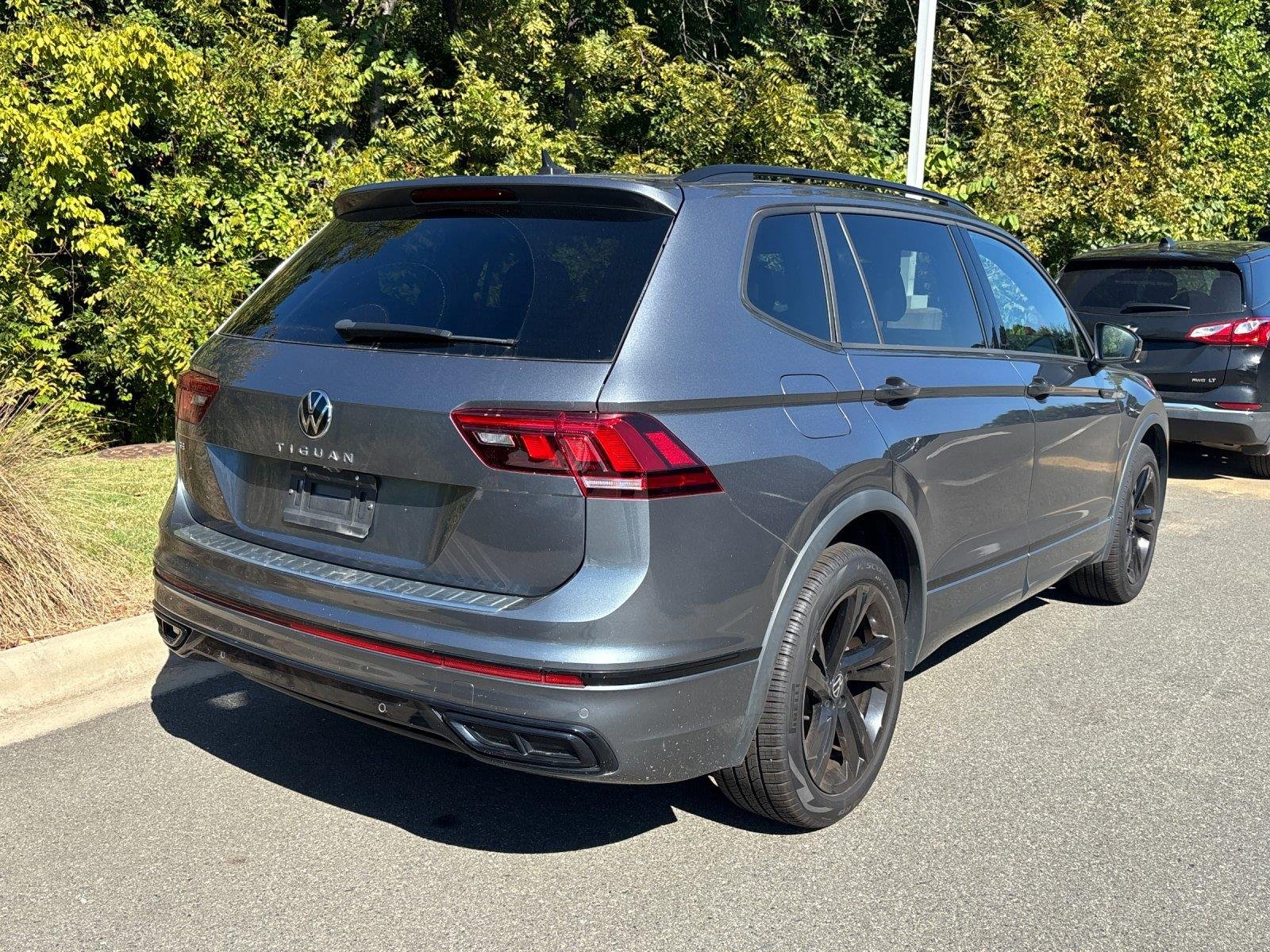 Used 2023 Platinum Gray Metallic Volkswagen SE R-Line Black image 5