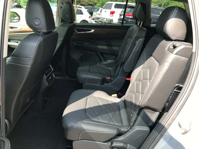 New 2026 Pure Gray Volkswagen 2.0T SE w/Technology image 26