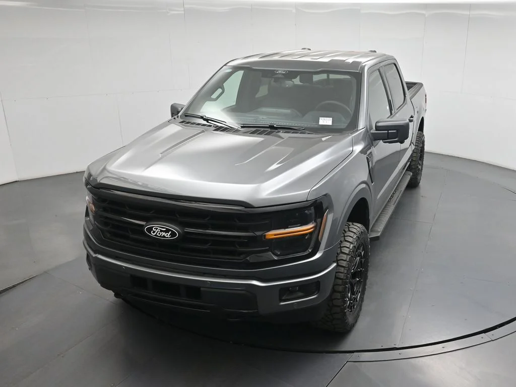 New 2026 Carbonized Gray Metallic Ford XLT image 36