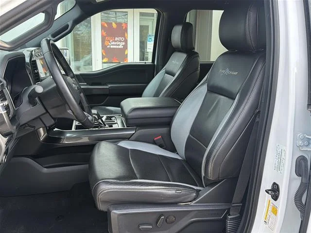Used 2023  Ford  image 8