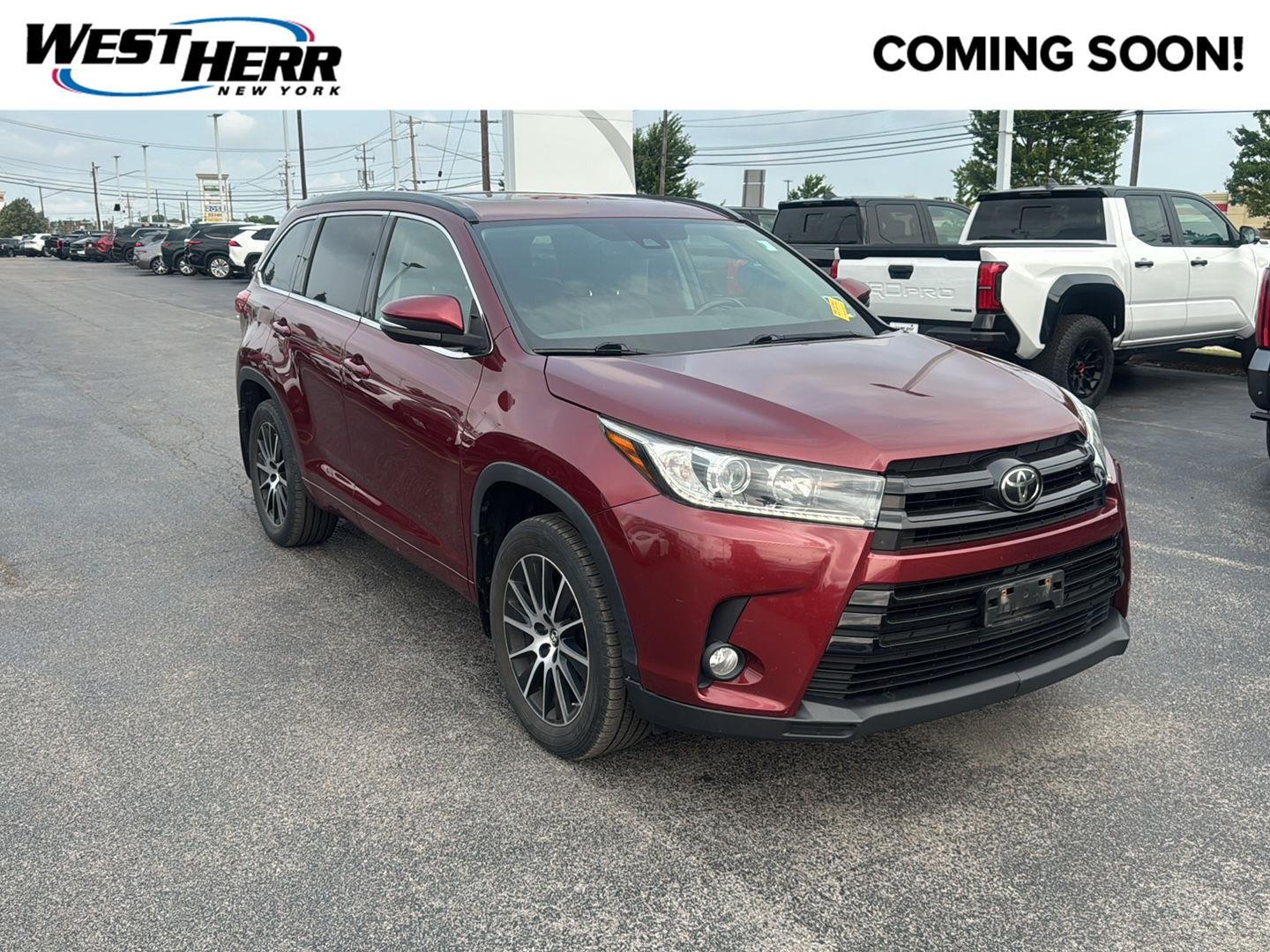 Used 2017 Salsa Red Pearl Toyota SE image 1