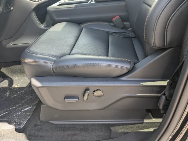 New 2027 Agate Black Metallic Ford Tremor® image 20