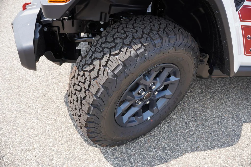 New 2026 Bright White Clearcoat Jeep Sport image 9