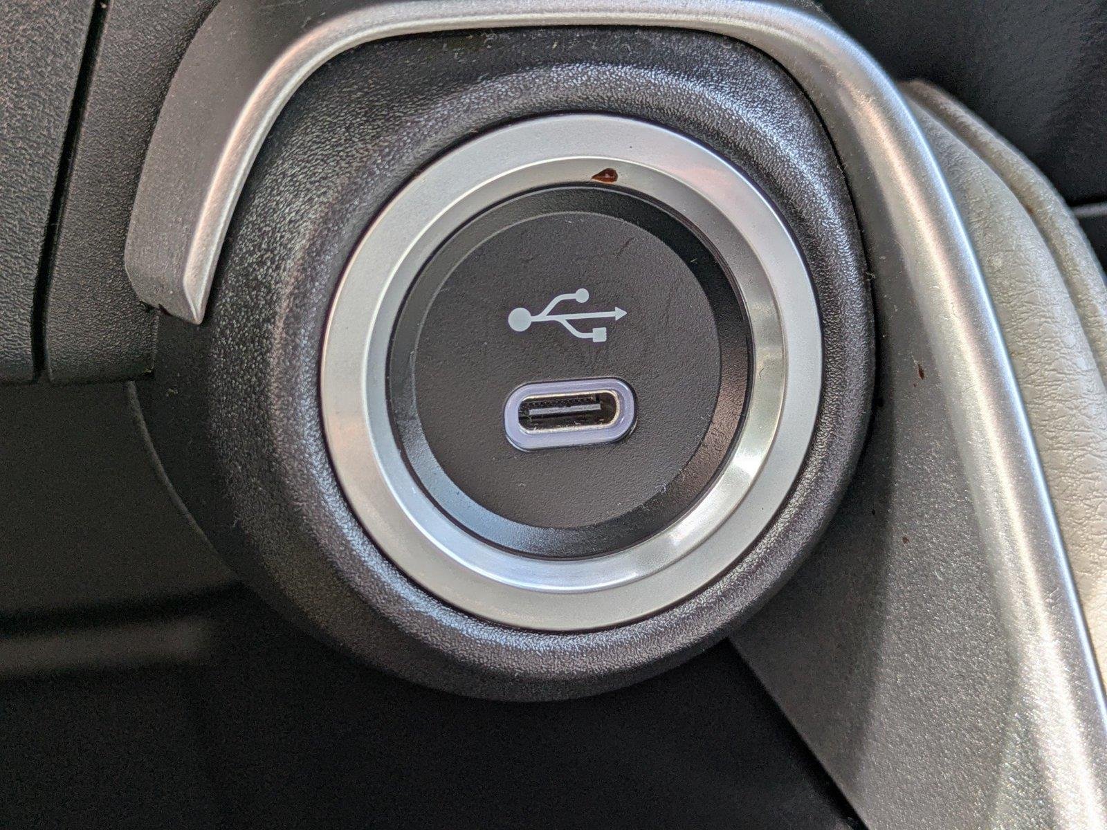 Used 2025 Wind Chill Pearl Toyota Hybrid XLE image 21