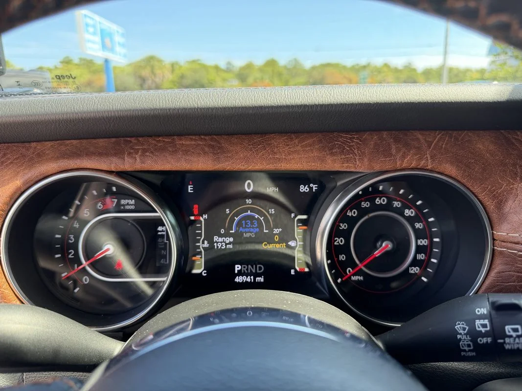 Used 2022  Jeep Rubicon 392 4x4 image 10