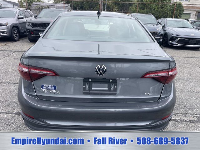 2024 Volkswagen Jetta SE - Photo 4