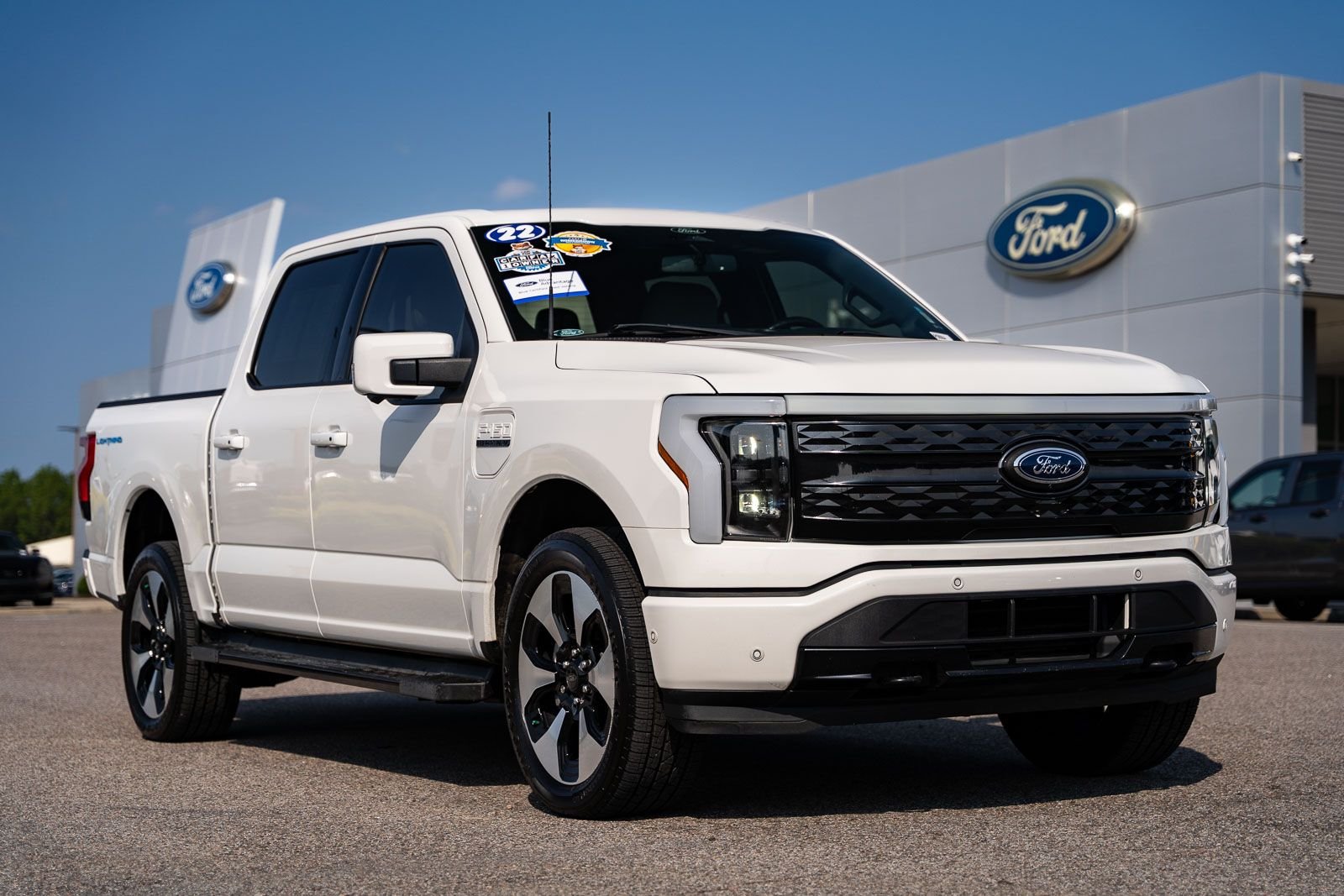 Certified Used 2022 White Ford Platinum image 1