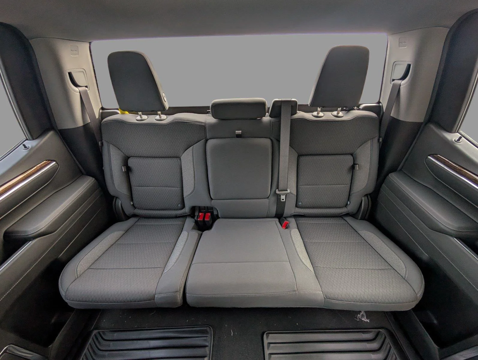 New 2026 Onyx Black GMC Elevation image 30