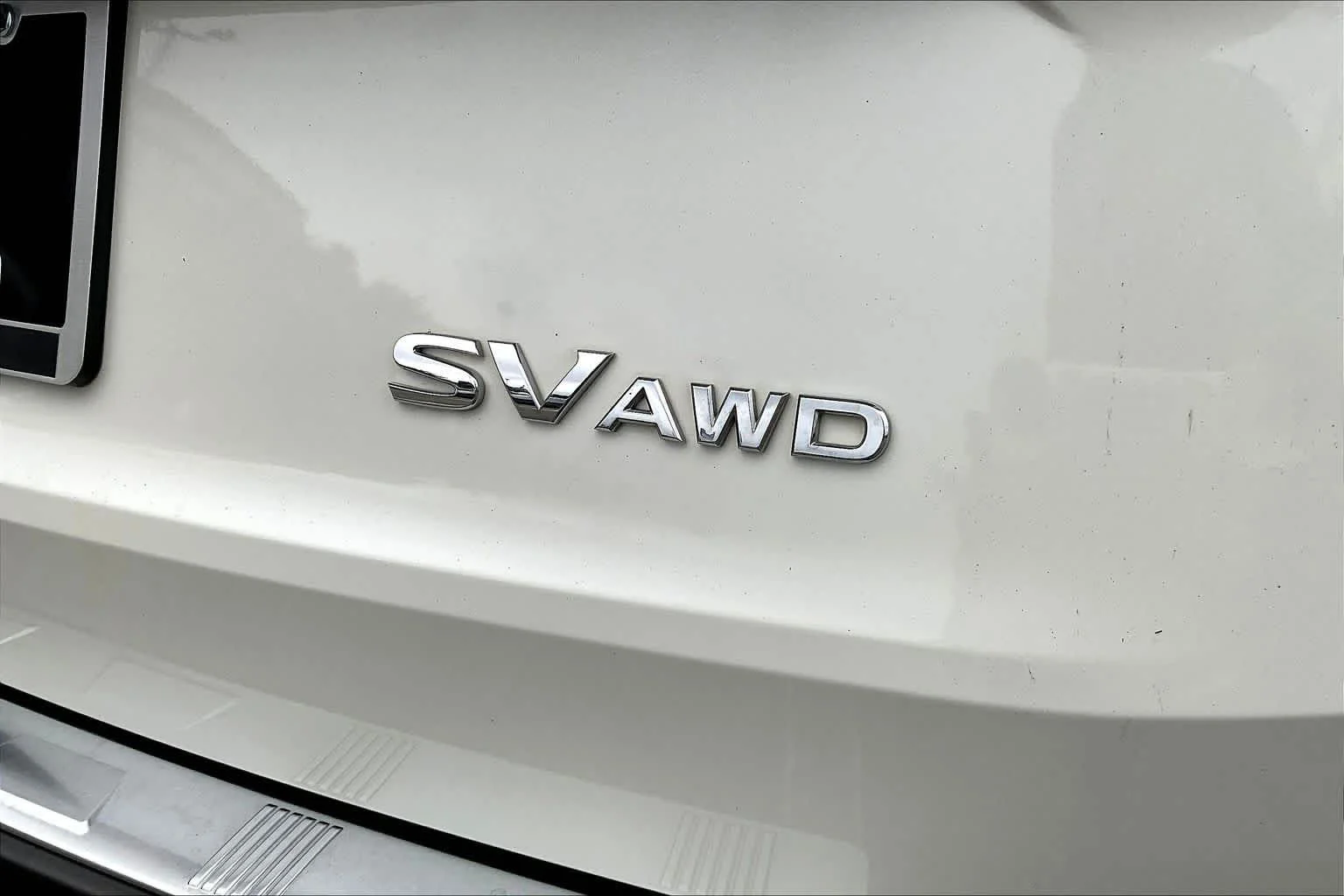 Used 2023 Pearl White Tricoat Nissan SV image 10