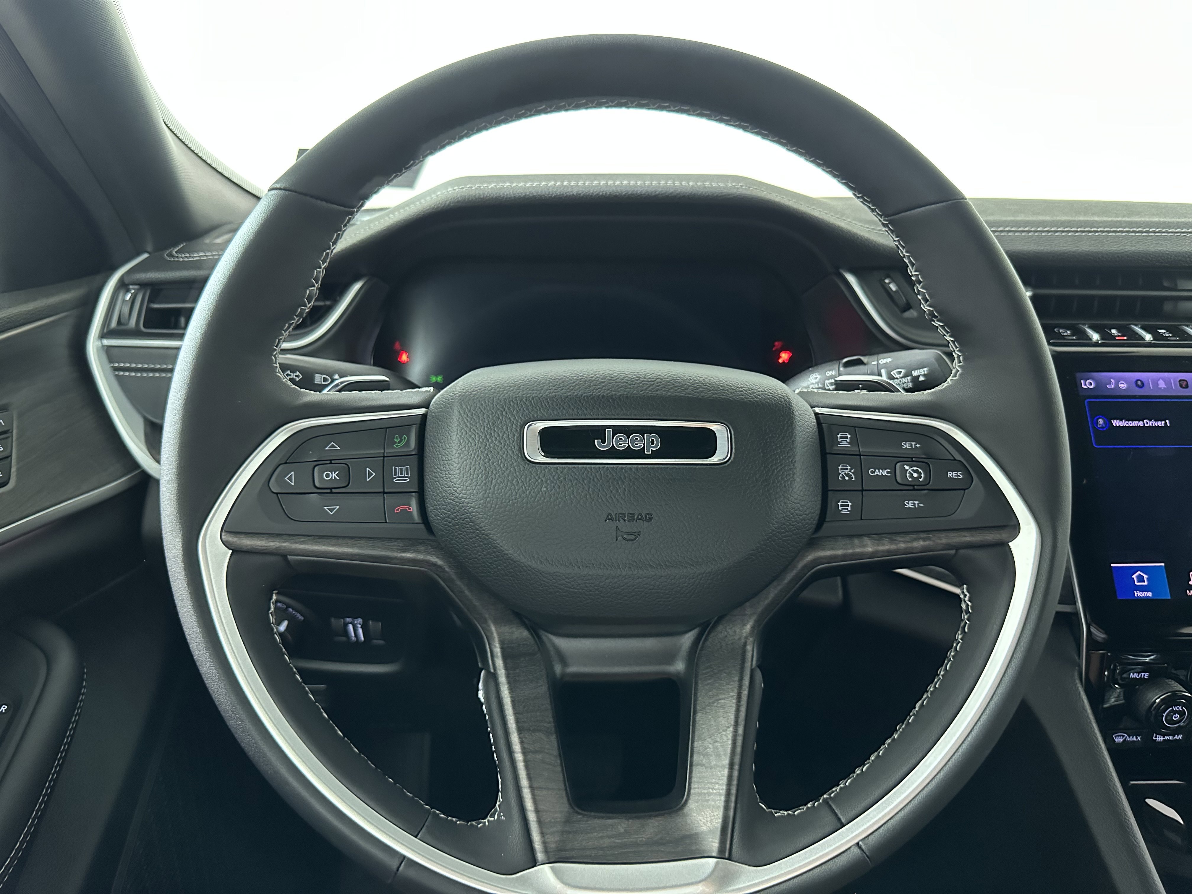 2025 Jeep Grand Cherokee Limited - Photo 12
