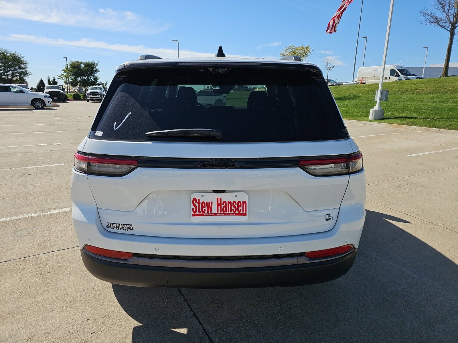 New 2026 Bright White Clearcoat Jeep 85th Anniversary Edition image 4