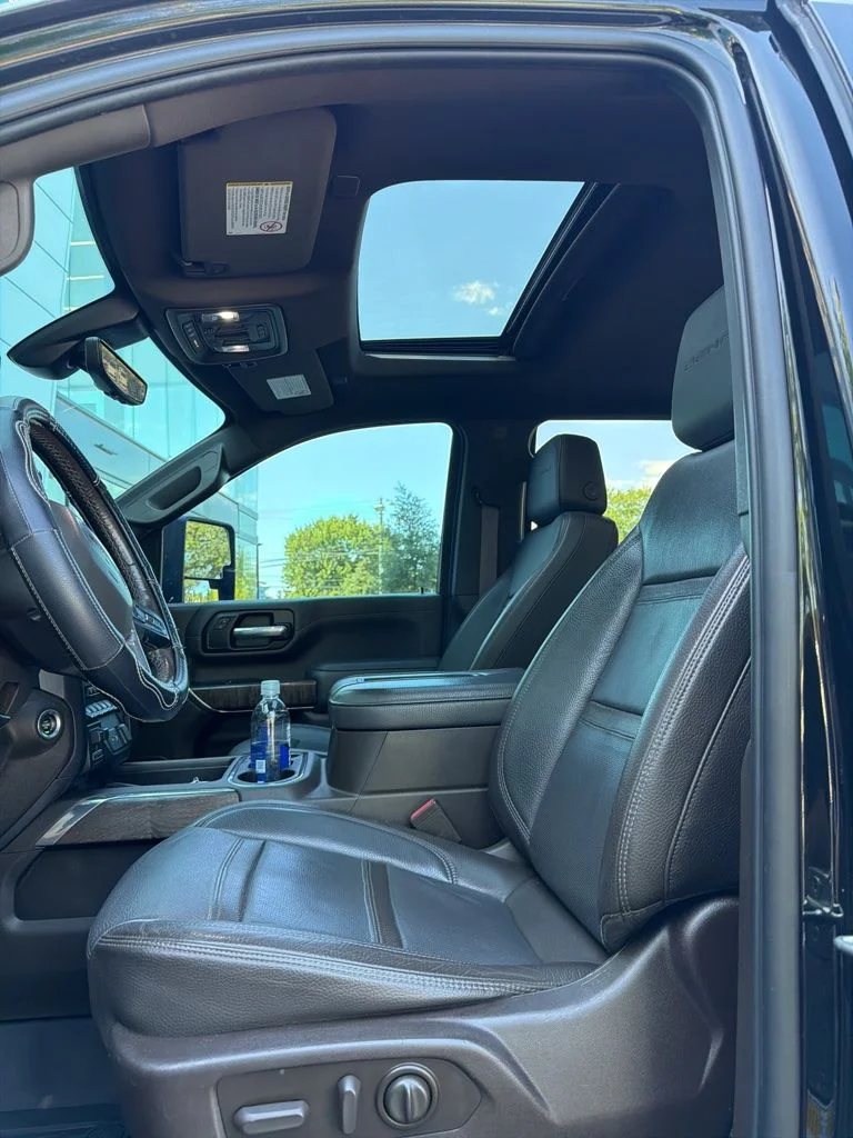 Used 2021 Onyx Black GMC Denali image 6