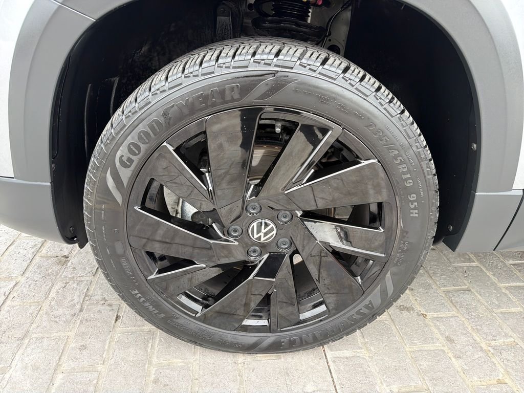 2024 Volkswagen Taos SEL - Photo 29