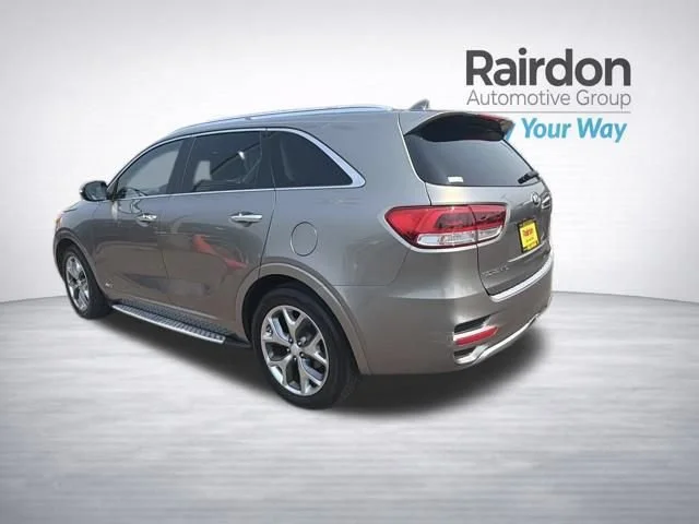 Used 2017 Titanium Silver Kia SX V6 image 5