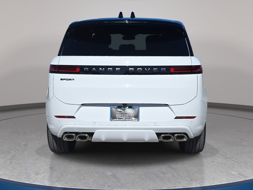 New 2026 Fuji White Land Rover Dynamic SE image 6