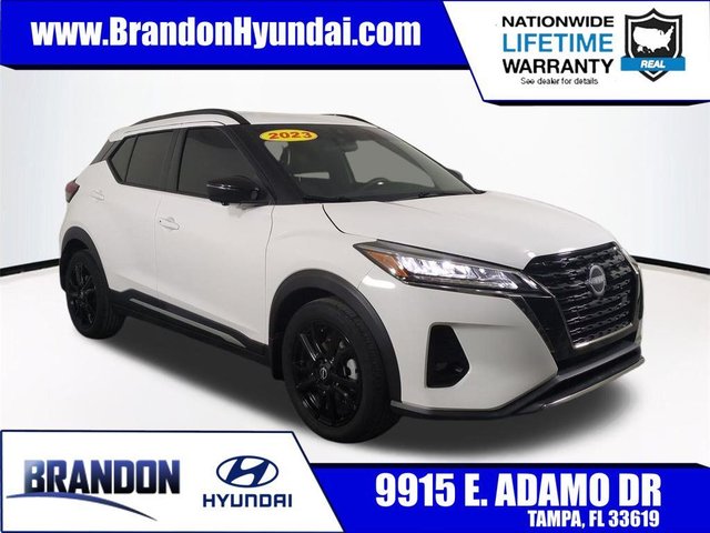 2023 Nissan Kicks SR