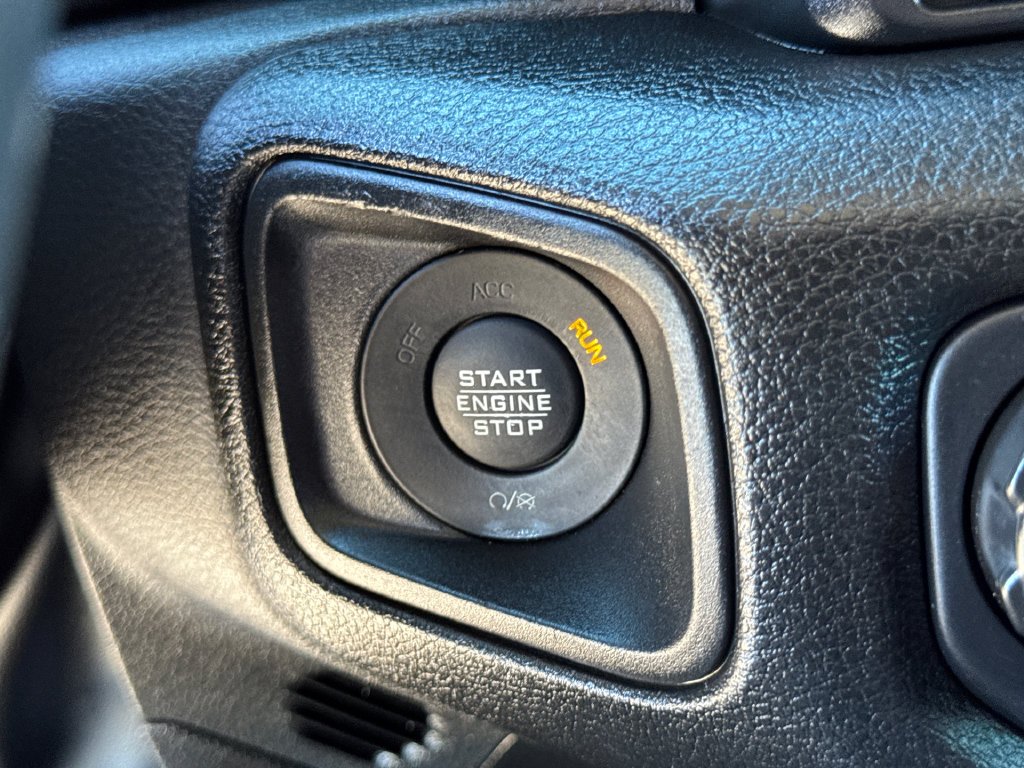 Used 2024 Gray Jeep Sport S 4xe image 31