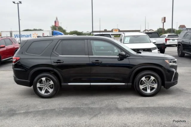 2025 Honda Pilot EX-L - Photo 27