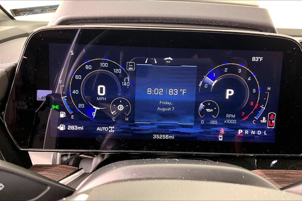 2025 Chevrolet Suburban Premier - Photo 9