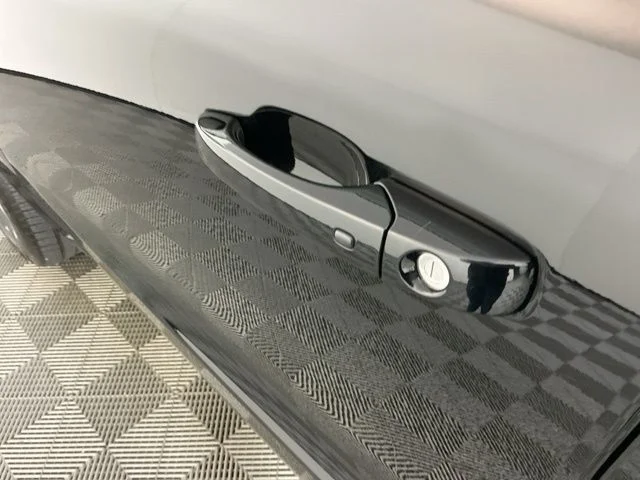 Used 2020  Dodge SRT image 11