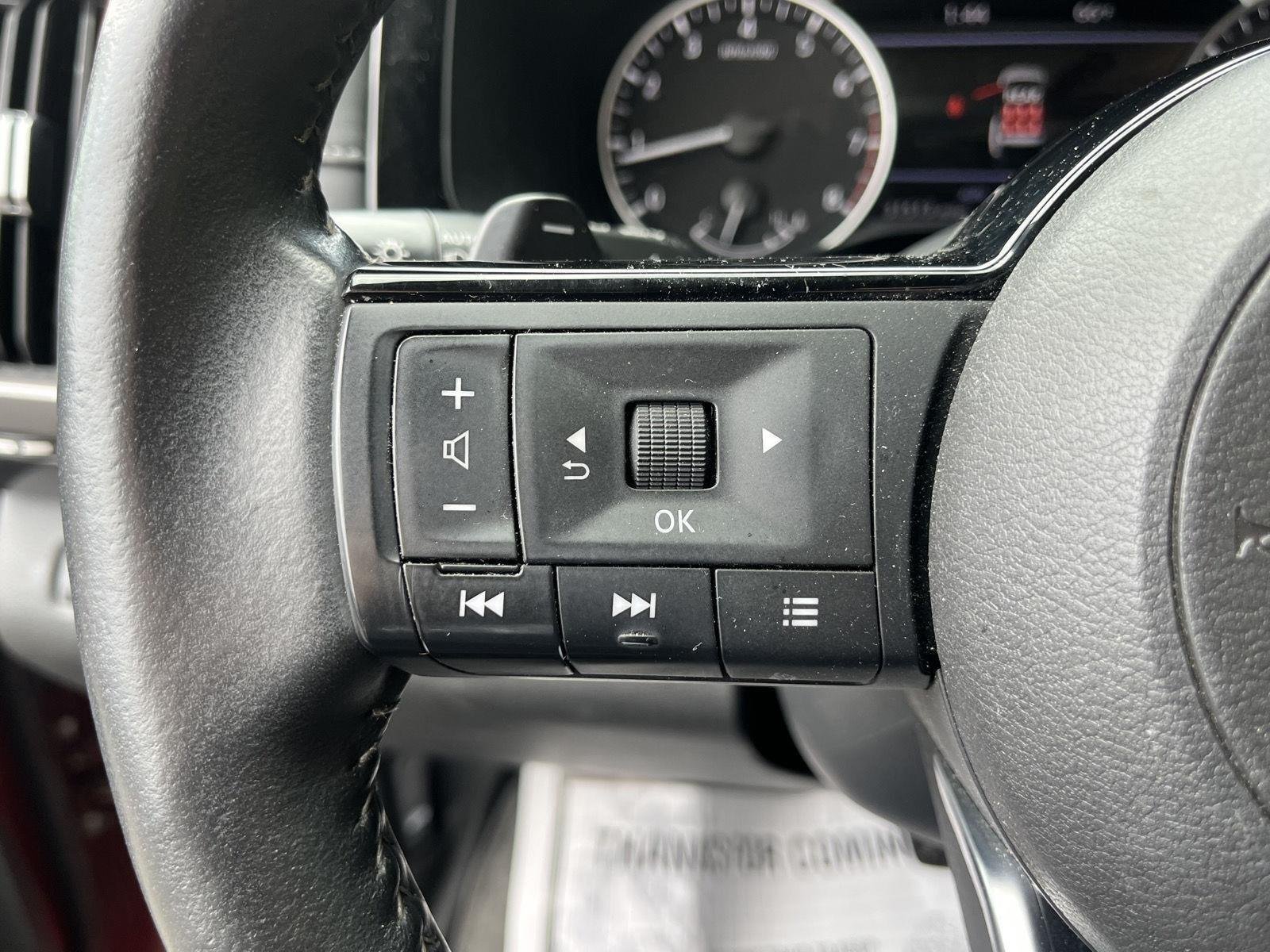 Used 2024 Scarlet Ember Nissan SL image 29