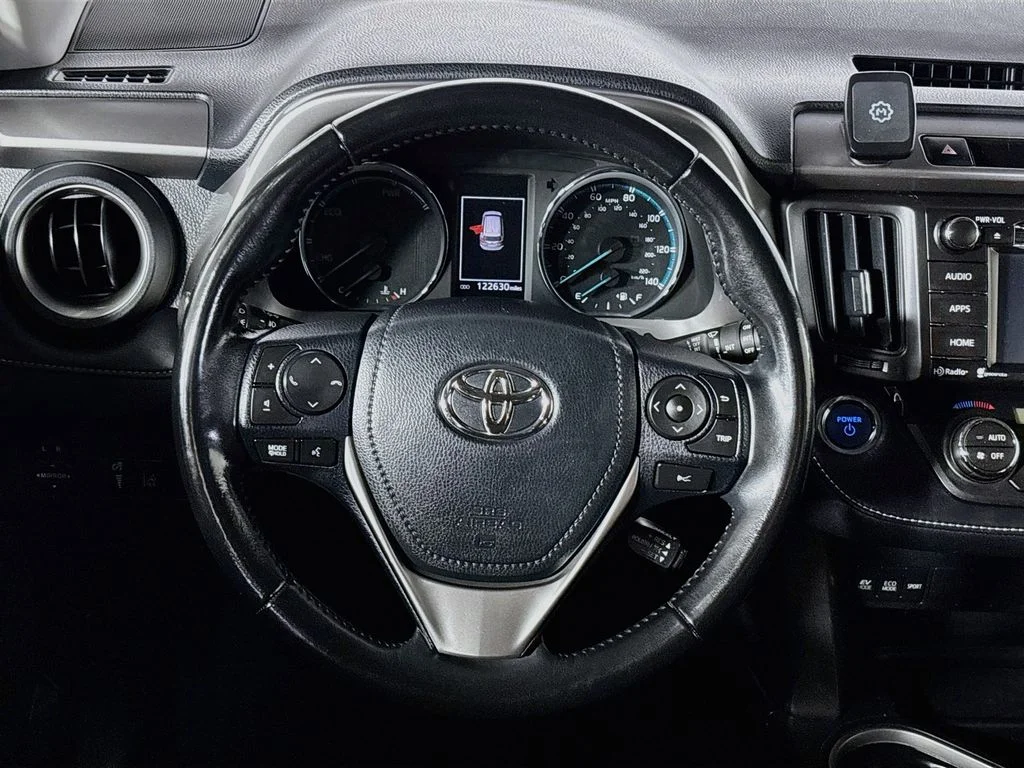 Used 2017 Gray Toyota XLE image 13