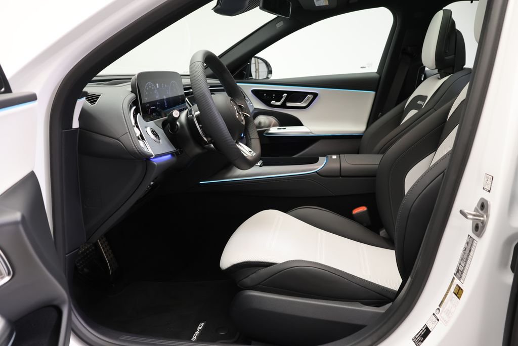 New 2027 MANUFAKTUR Moonlight White Magno Mercedes-Benz E 53 AMG® image 37