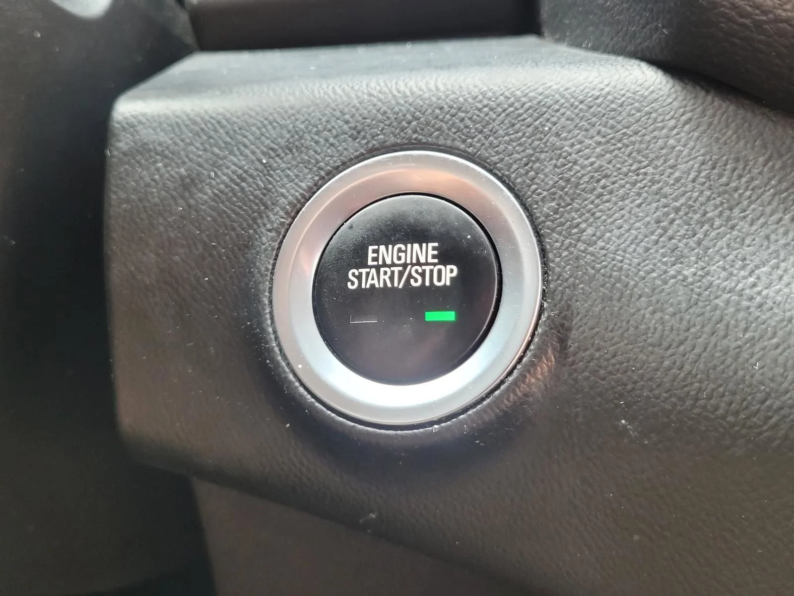 Used 2022 Summit White GMC SLE image 30