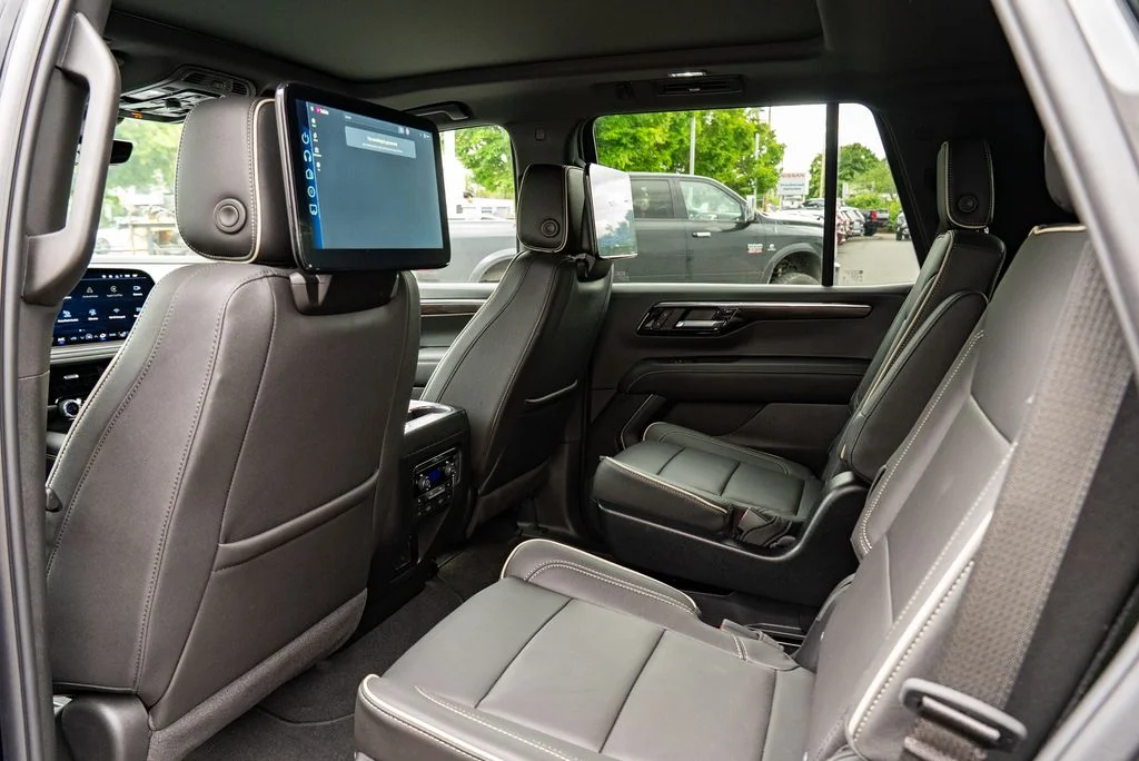 Used 2026 Black Chevrolet Premier image 26