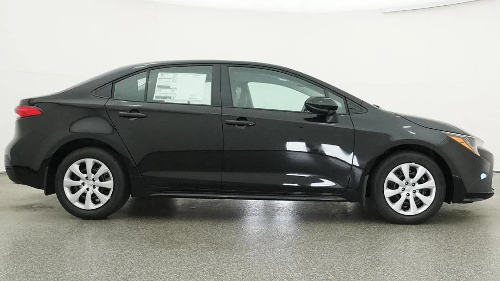 New 2026 Midnight Black Metallic Toyota LE image 3
