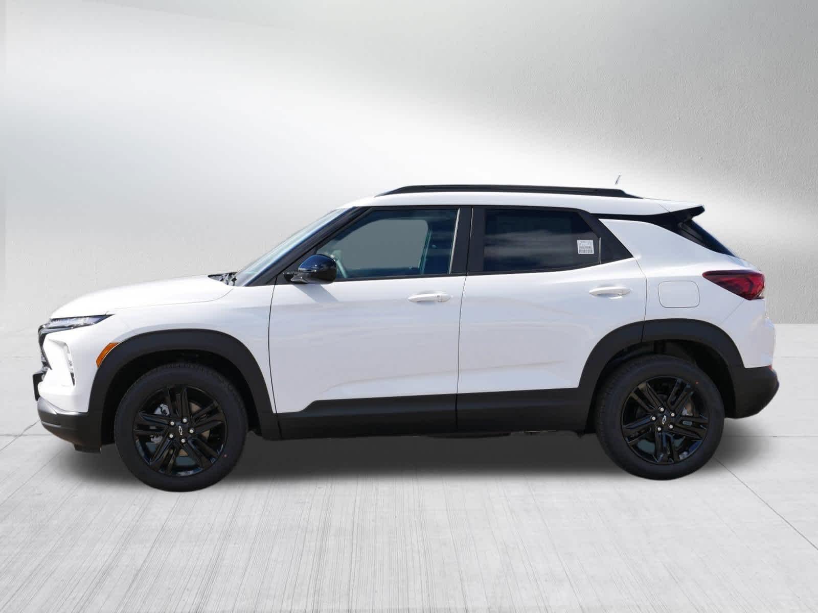 New 2026 Summit White Chevrolet LT image 2