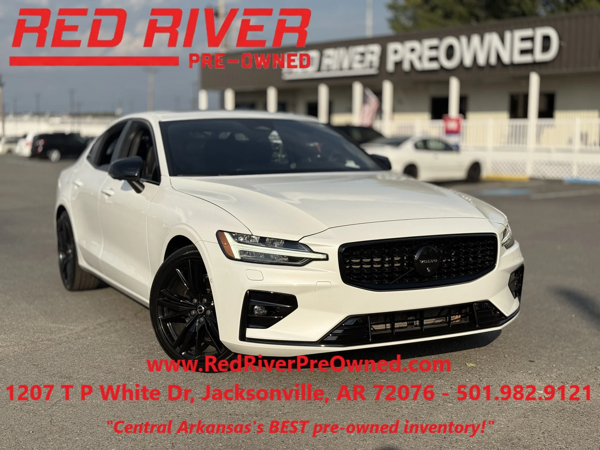 Used 2024 Crystal White Metallic Volvo Plus Black Edition image 1