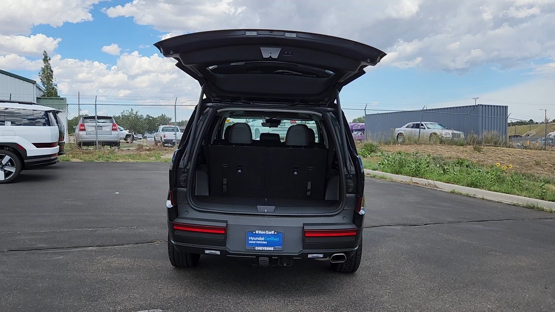 Used 2025 Phantom Black Hyundai XRT image 19