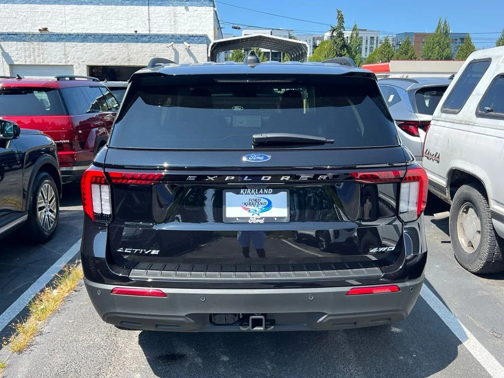 New 2026 Agate Black Metallic Ford Active image 7